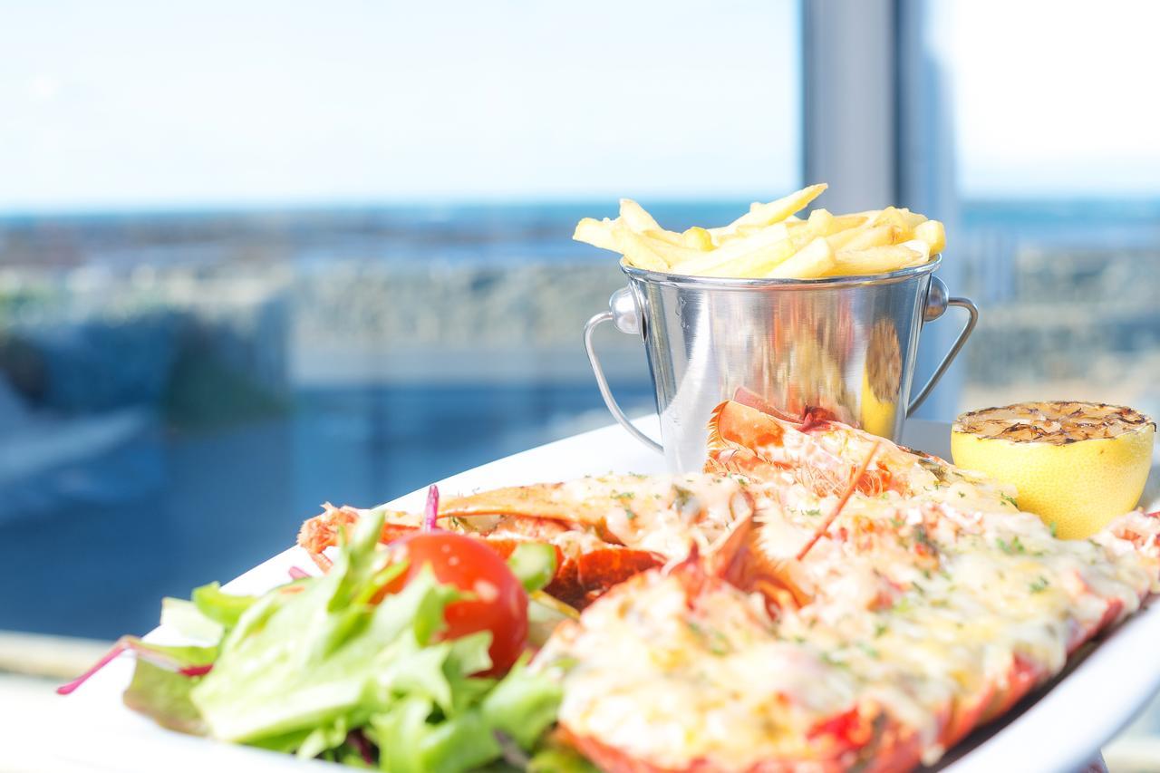 Driftwood Inn Saint Saviour 레스토랑 사진