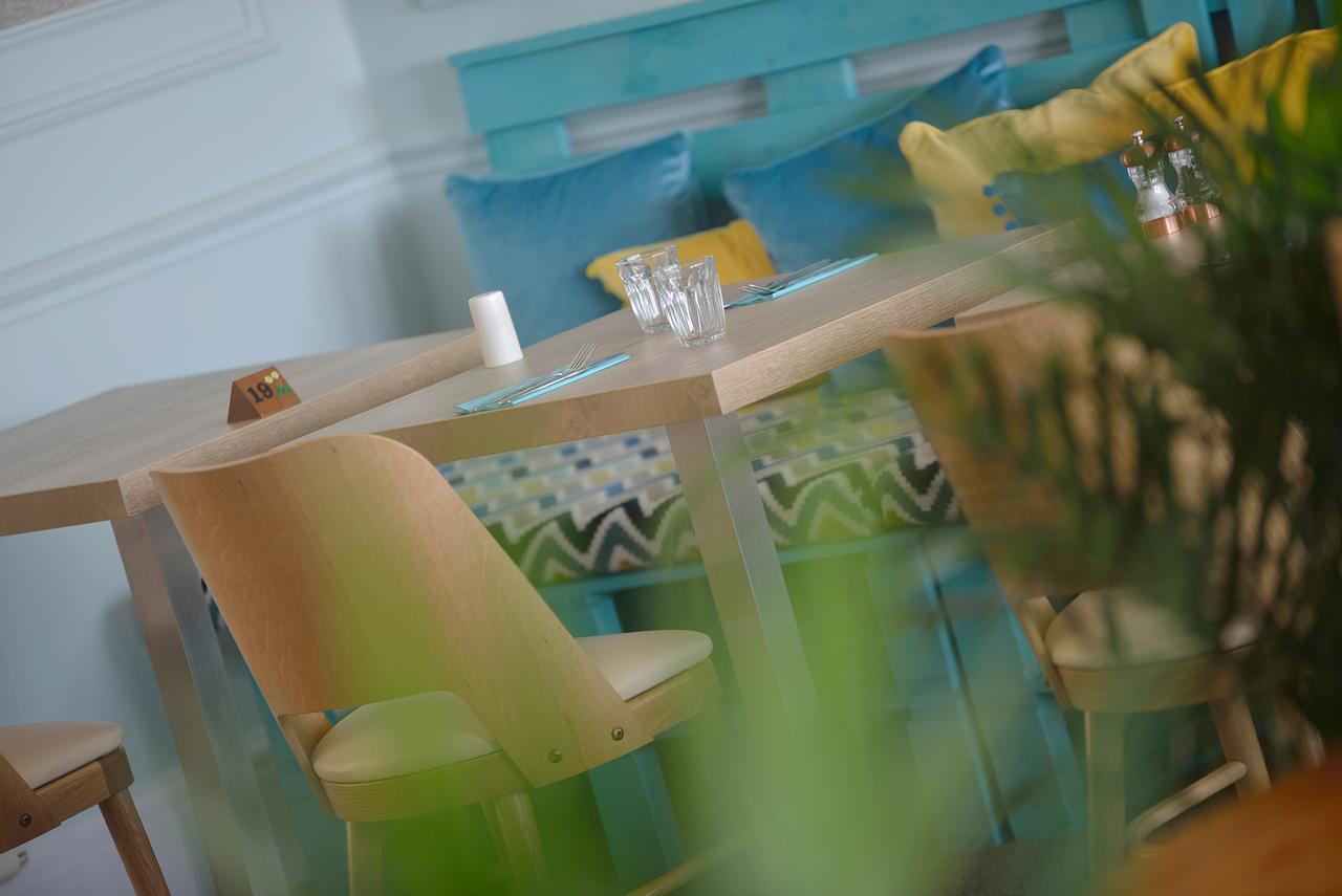 Driftwood Inn Saint Saviour 레스토랑 사진